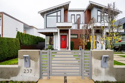 237 W Keith Road, North Vancouver, BC, North vancouver — Half Duplex for sale