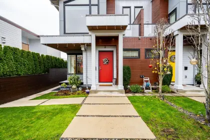 237 W Keith Road, North Vancouver, BC, North vancouver — Half Duplex for sale