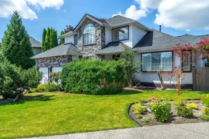 8077 161 Street, Surrey, BC, Surrey — Single Family Residence for sale