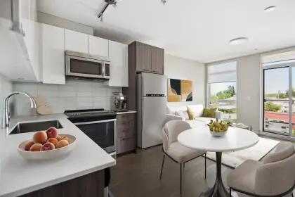 301 6555 Victoria Drive, Vancouver, BC, Vancouver — Apartment/Condo for sale