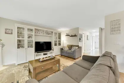 805 8260 162a Street, Surrey, BC, Surrey — Townhouse for sale