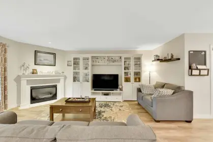 805 8260 162a Street, Surrey, BC, Surrey — Townhouse for sale