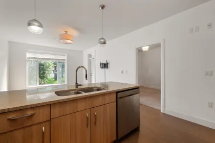 211 45389 Chehalis Drive, Chilliwack, BC, Chilliwack — Apartment/Condo for sale
