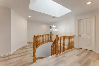 710 Crane Place, New Westminster, BC, New westminster — Single Family Residence for sale