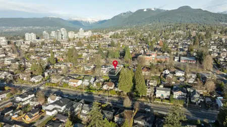 420 Lyon Place, North Vancouver, BC, North vancouver — Single Family Residence for sale
