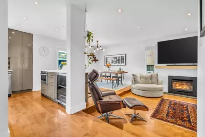3111 W 6th Avenue, Vancouver, BC, Vancouver — Half Duplex for sale