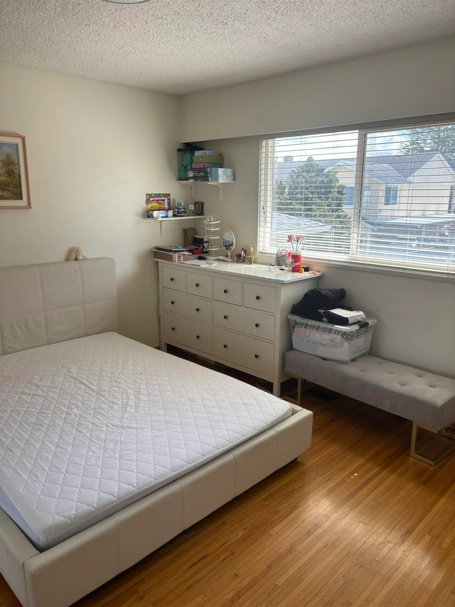 Primary Bathroom Photo of 6551 Azure Road, Richmond, BC