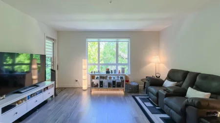 212 13919 Fraser Highway, Surrey, BC, Surrey — Apartment/Condo for sale