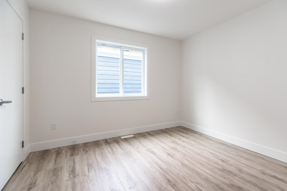 Entry Foyer Photo of 23 750 Hot Springs Road, Harrison Hot Springs, BC