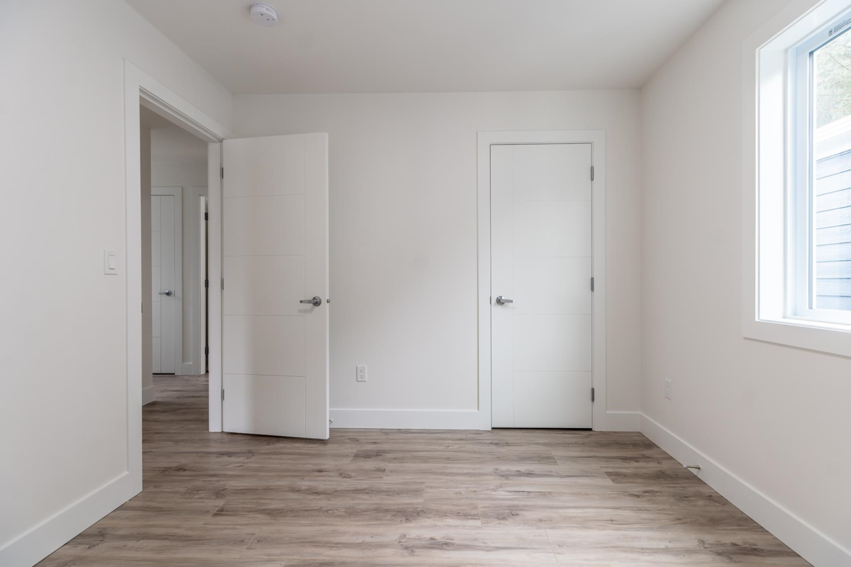 Hallway Photo of 23 750 Hot Springs Road, Harrison Hot Springs, BC