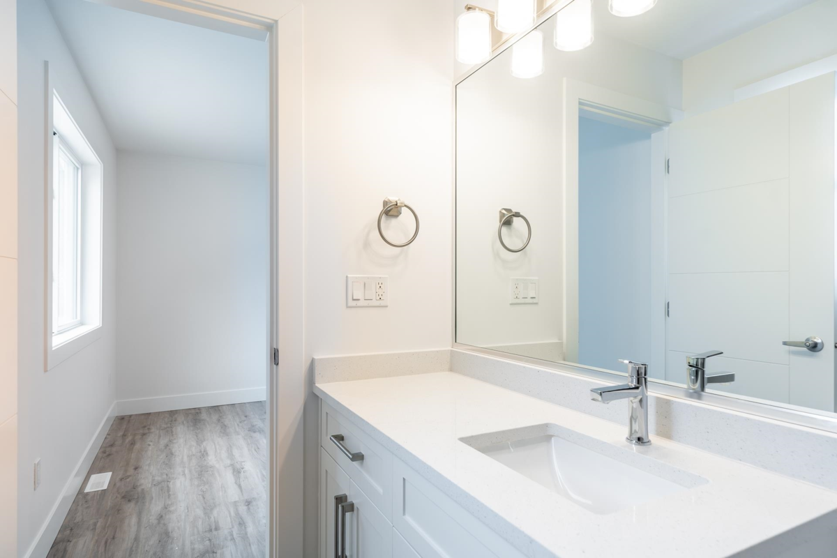 Outdoor Deck Photo of 23 750 Hot Springs Road, Harrison Hot Springs, BC