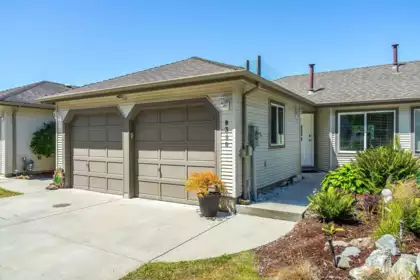 8390 Centre Street, Delta, BC, Delta — Townhouse for sale