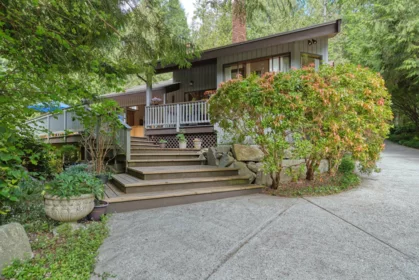 2024 Cassidy Road, Roberts Creek, BC, Roberts Creek — Single Family Residence for sale