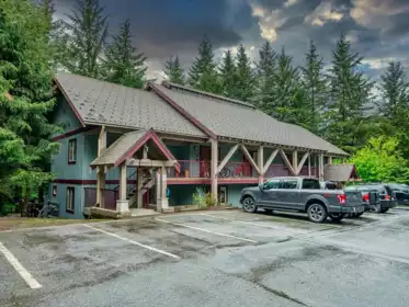 111 3070 Hillcrest Drive, Whistler, BC, Whistler — Townhouse for sale