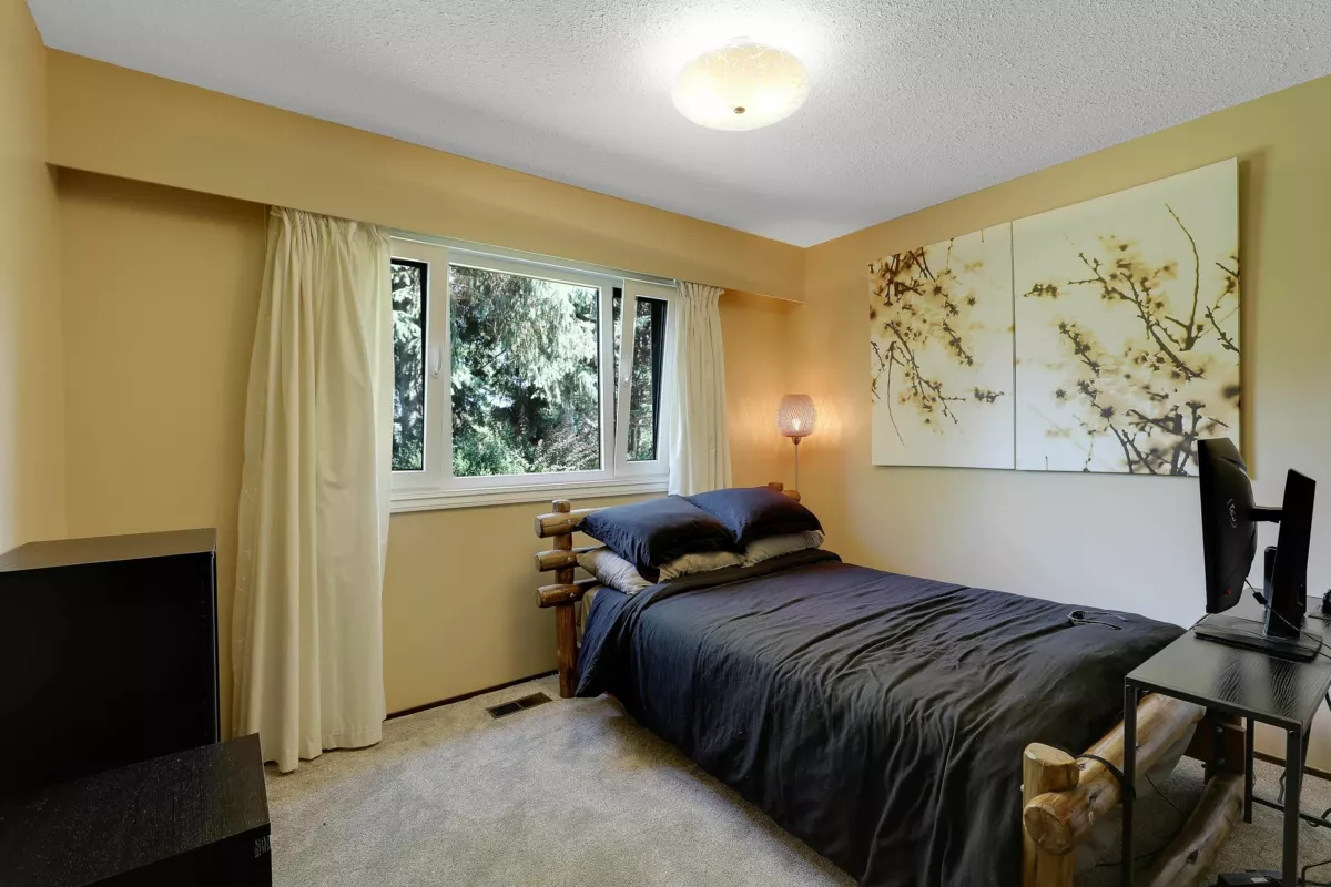 Powder Room Photo of 567 Tralee Place, Delta, BC