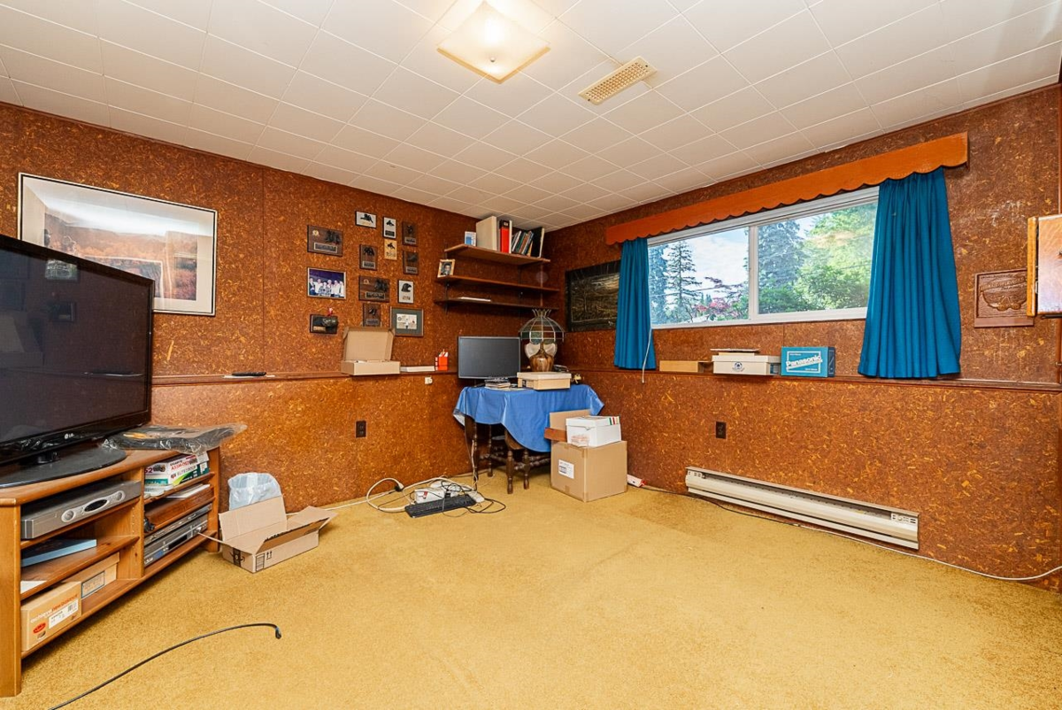 Mudroom Photo of 614 Chapman Avenue, Coquitlam, BC