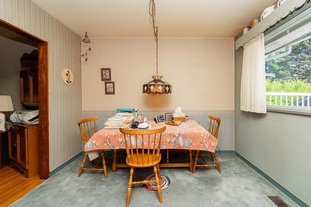 Primary Bedroom Photo of 614 Chapman Avenue, Coquitlam, BC