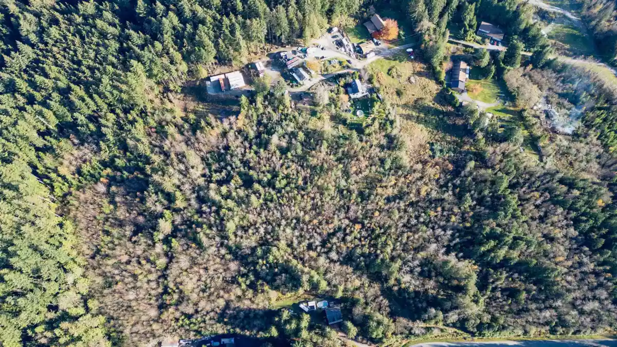 Kitchen Island Photo of 11082 Greenwood Drive, Mission, BC