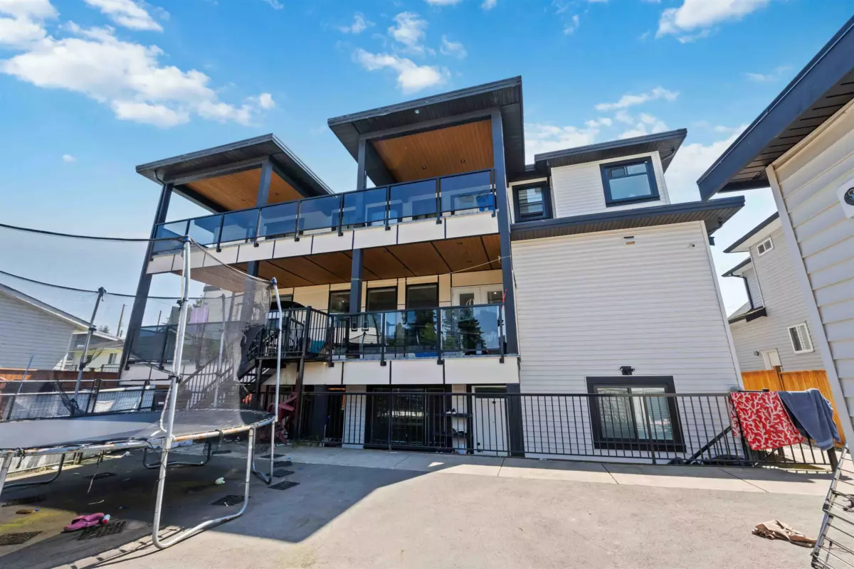 Fitness Center Photo Near 32235 Pineview Avenue, Abbotsford, BC