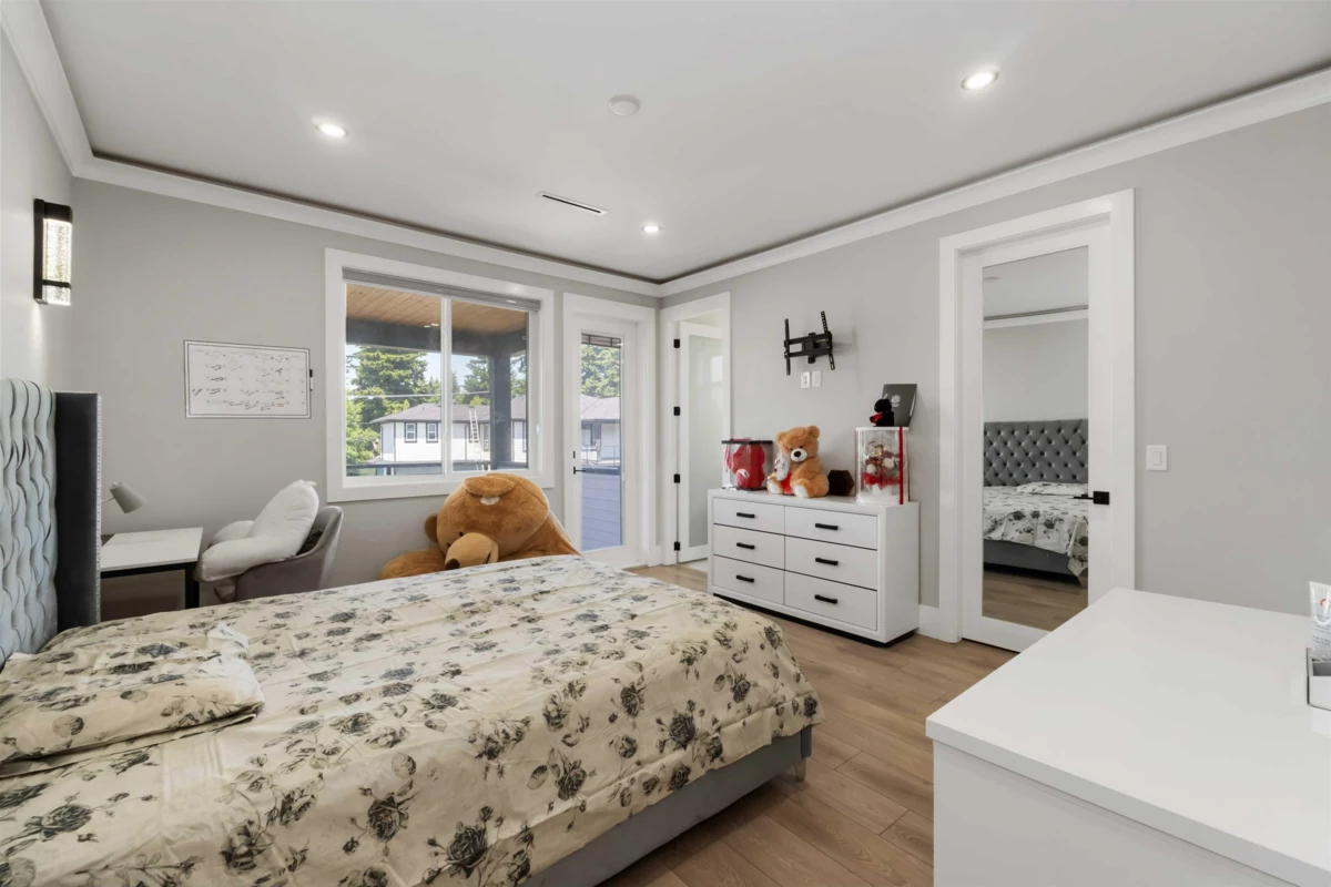Mudroom Photo of 32235 Pineview Avenue, Abbotsford, BC