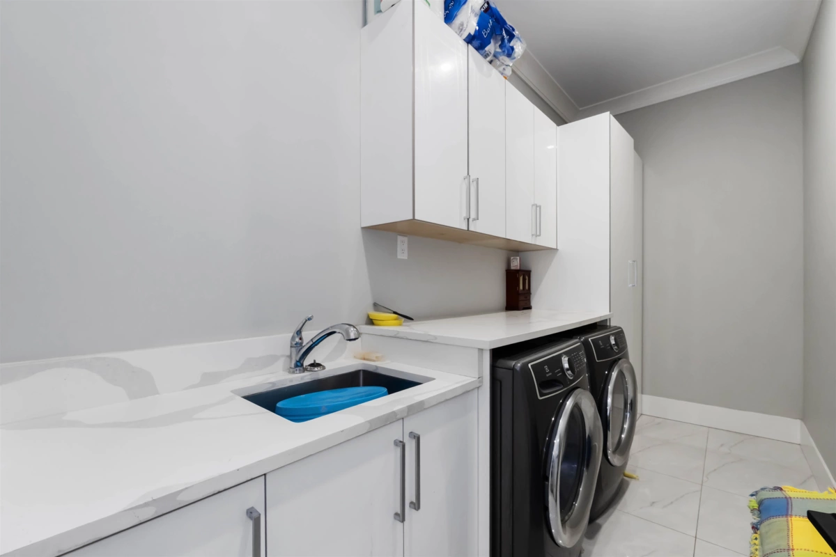 Outdoor Kitchen Photo of 32235 Pineview Avenue, Abbotsford, BC