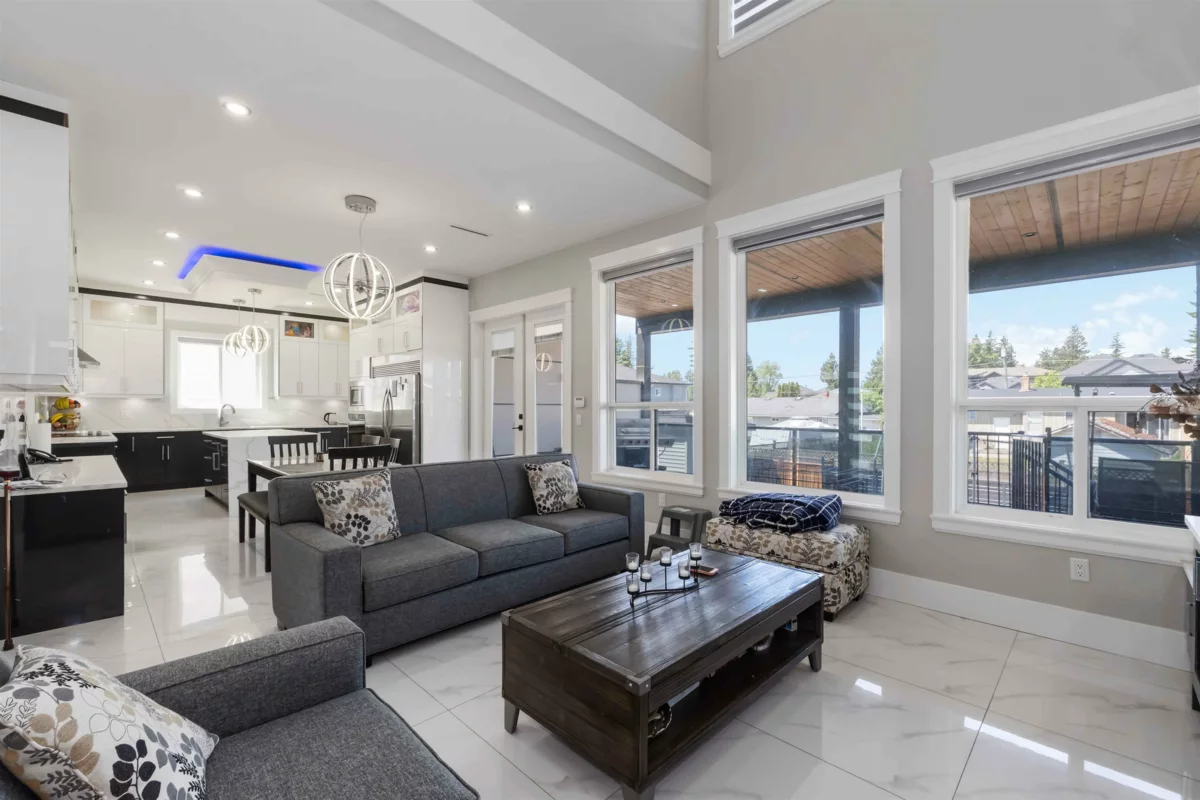 Walk-In Closet Photo of 32235 Pineview Avenue, Abbotsford, BC