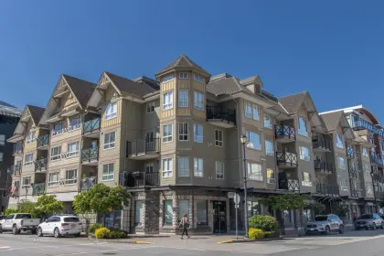 101 38003 Second Avenue, Squamish, BC, Squamish — Apartment/Condo for sale