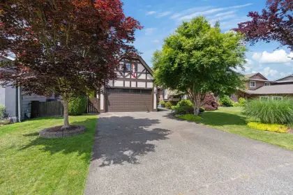 12239 212 Street, Maple Ridge, BC, Maple Ridge — Single Family Residence for sale