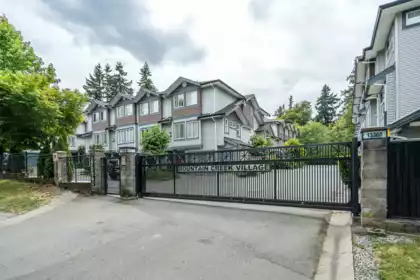 21 13360 King George Boulevard, Surrey, BC, Surrey — Townhouse for sale