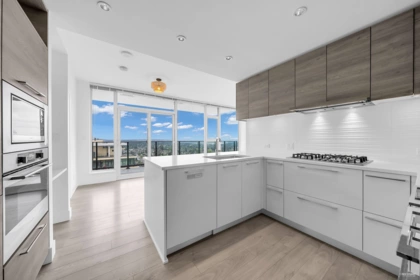 3205 7358 Edmonds Street, Burnaby, BC, Burnaby — Apartment/Condo for sale