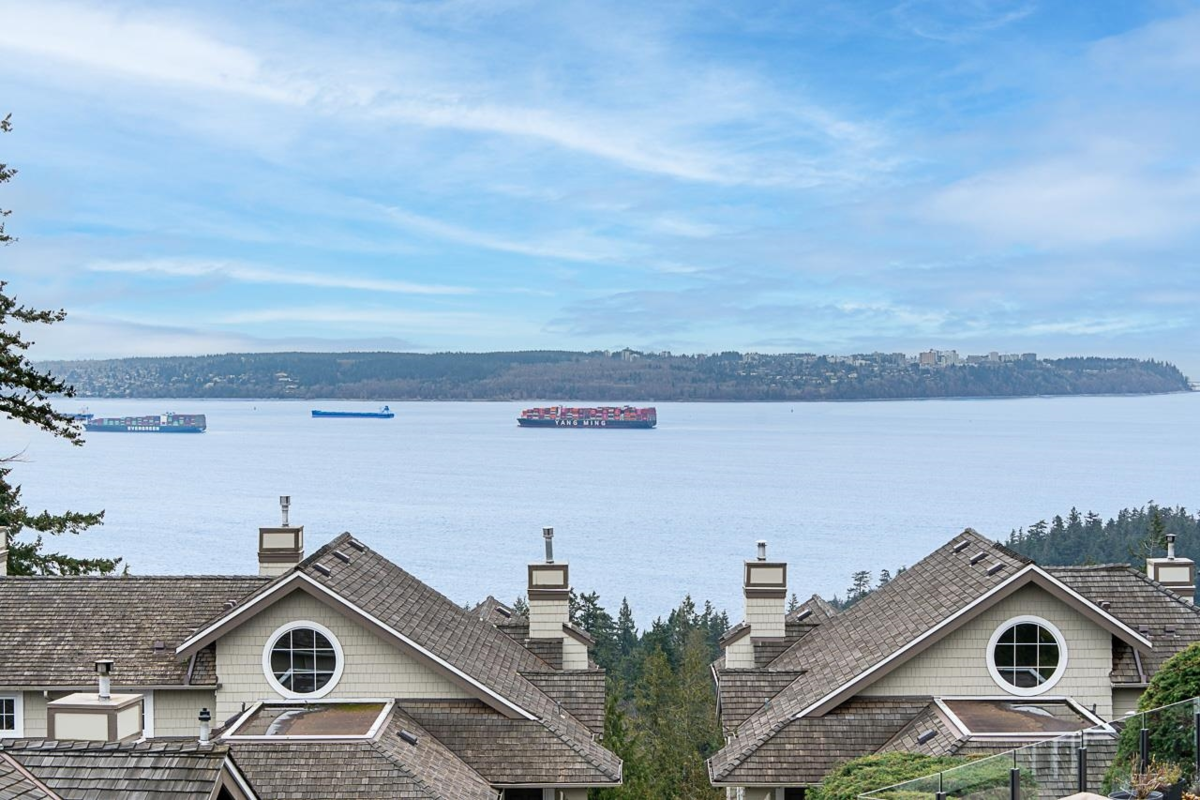 Basement Recreation Room Photo of 10 5130 Ashfeild Road, West Vancouver, BC