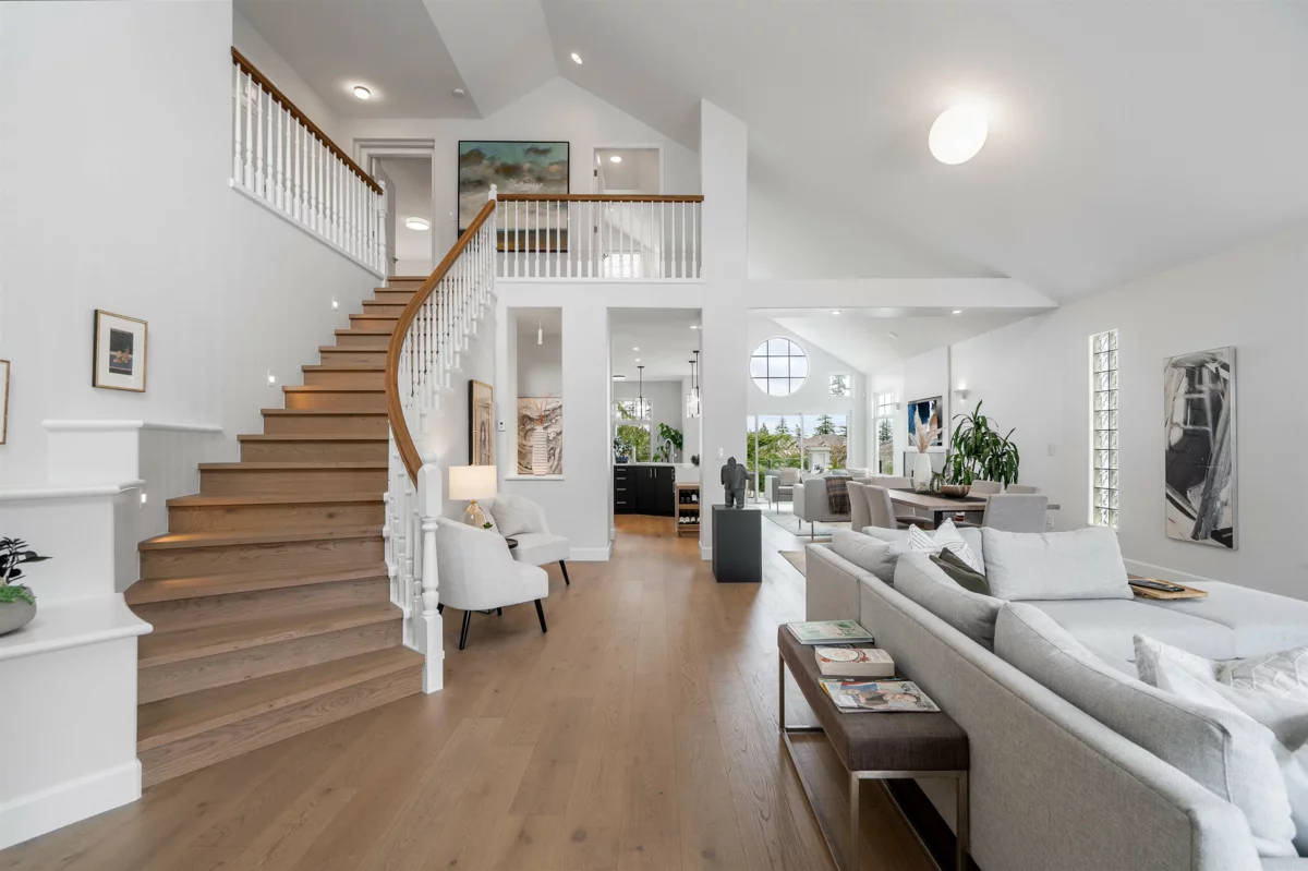 Exterior Front Photo of 10 5130 Ashfeild Road, West Vancouver, BC