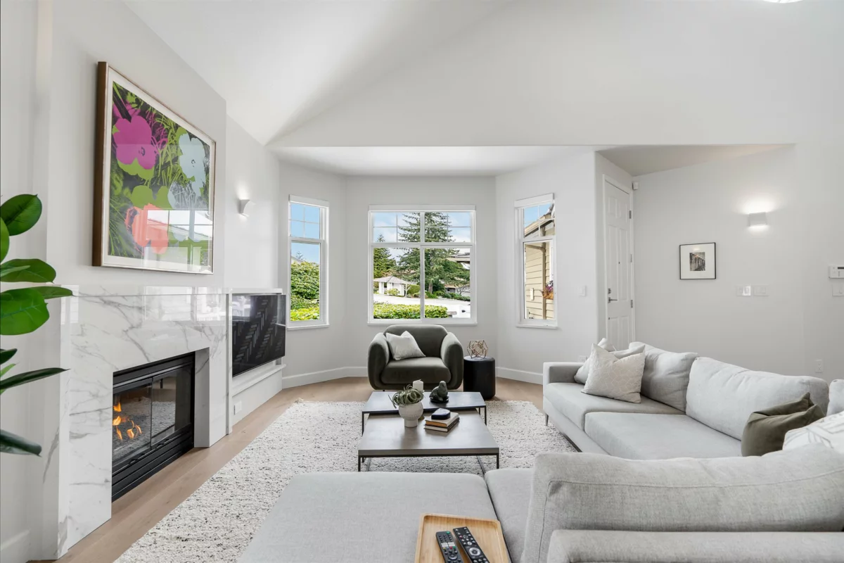Living Room Photo of 10 5130 Ashfeild Road, West Vancouver, BC
