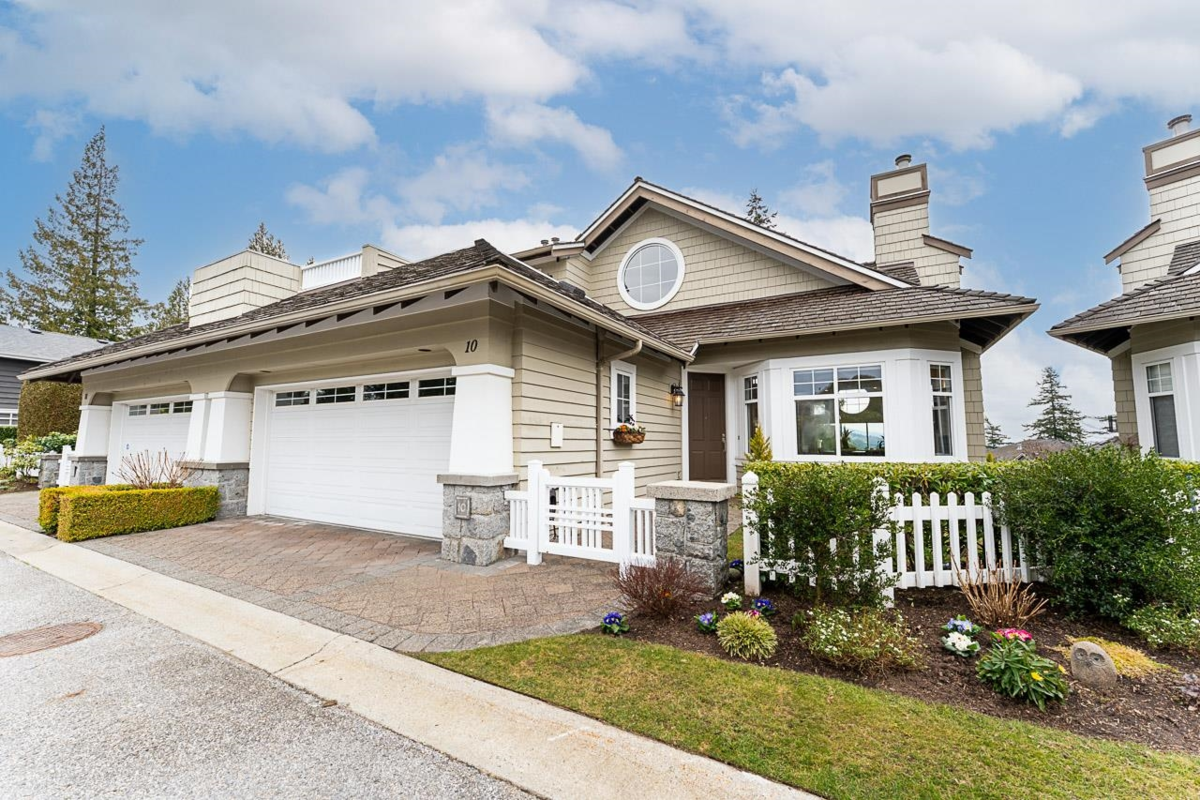 Mudroom Photo of 10 5130 Ashfeild Road, West Vancouver, BC