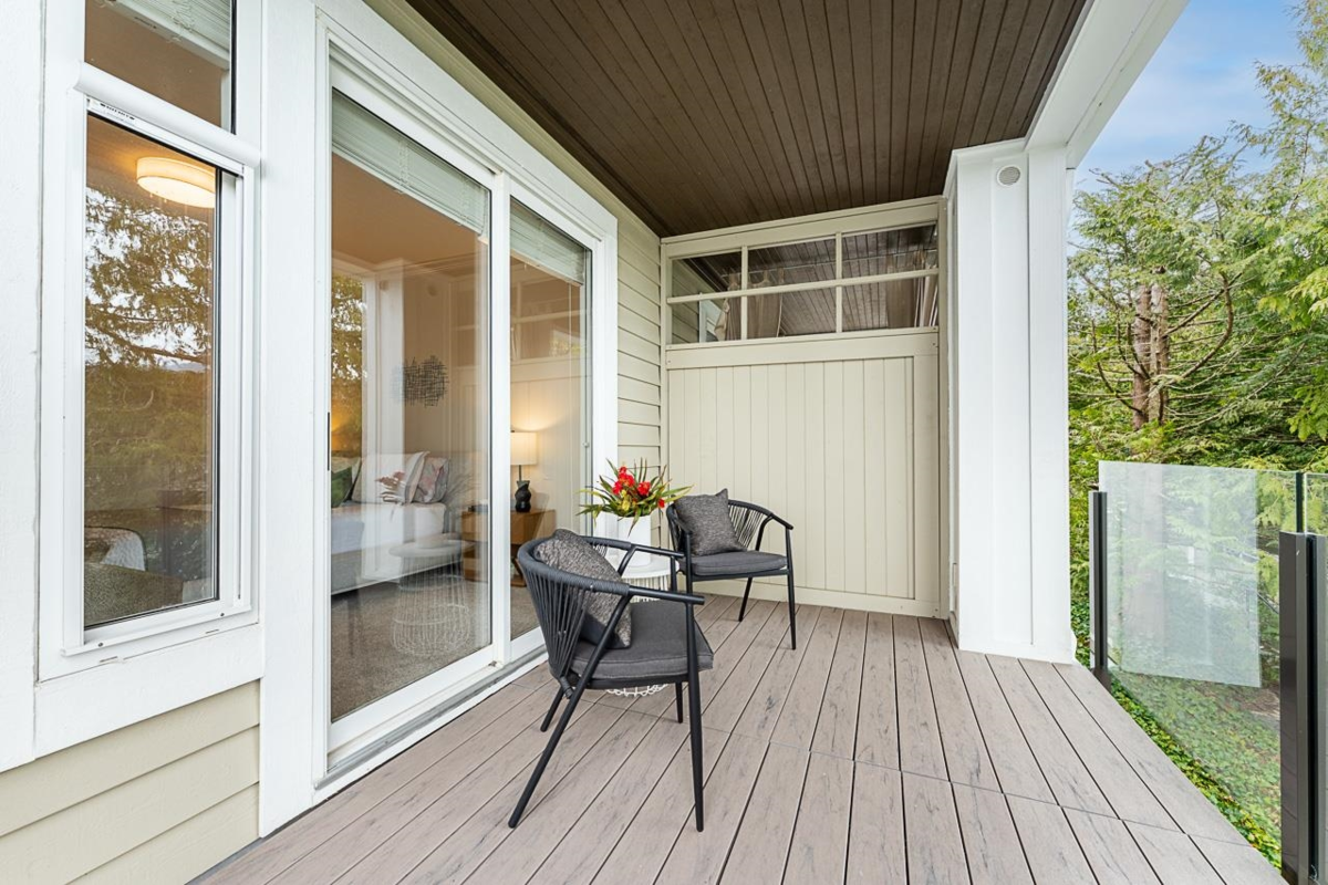 Powder Room Photo of 10 5130 Ashfeild Road, West Vancouver, BC