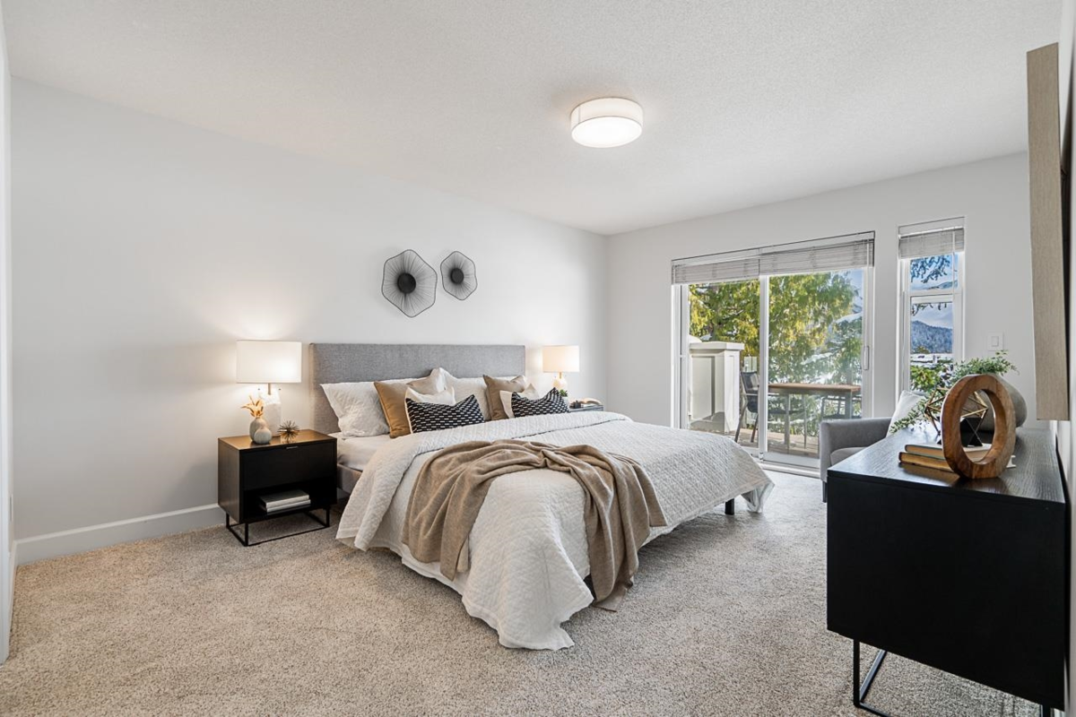 Walk-In Closet Photo of 10 5130 Ashfeild Road, West Vancouver, BC