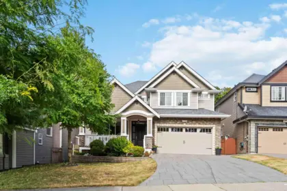 17745 68 Avenue, Surrey, BC, Surrey — Single Family Residence for sale