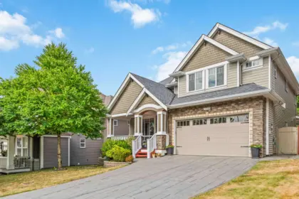 17745 68 Avenue, Surrey, BC, Surrey — Single Family Residence for sale