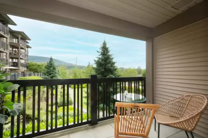 211 3178 Dayanee Springs Boulevard, Coquitlam, BC, Coquitlam — Apartment/Condo for sale