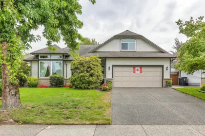 4582 217b Street, Langley, BC, Langley — Single Family Residence for sale