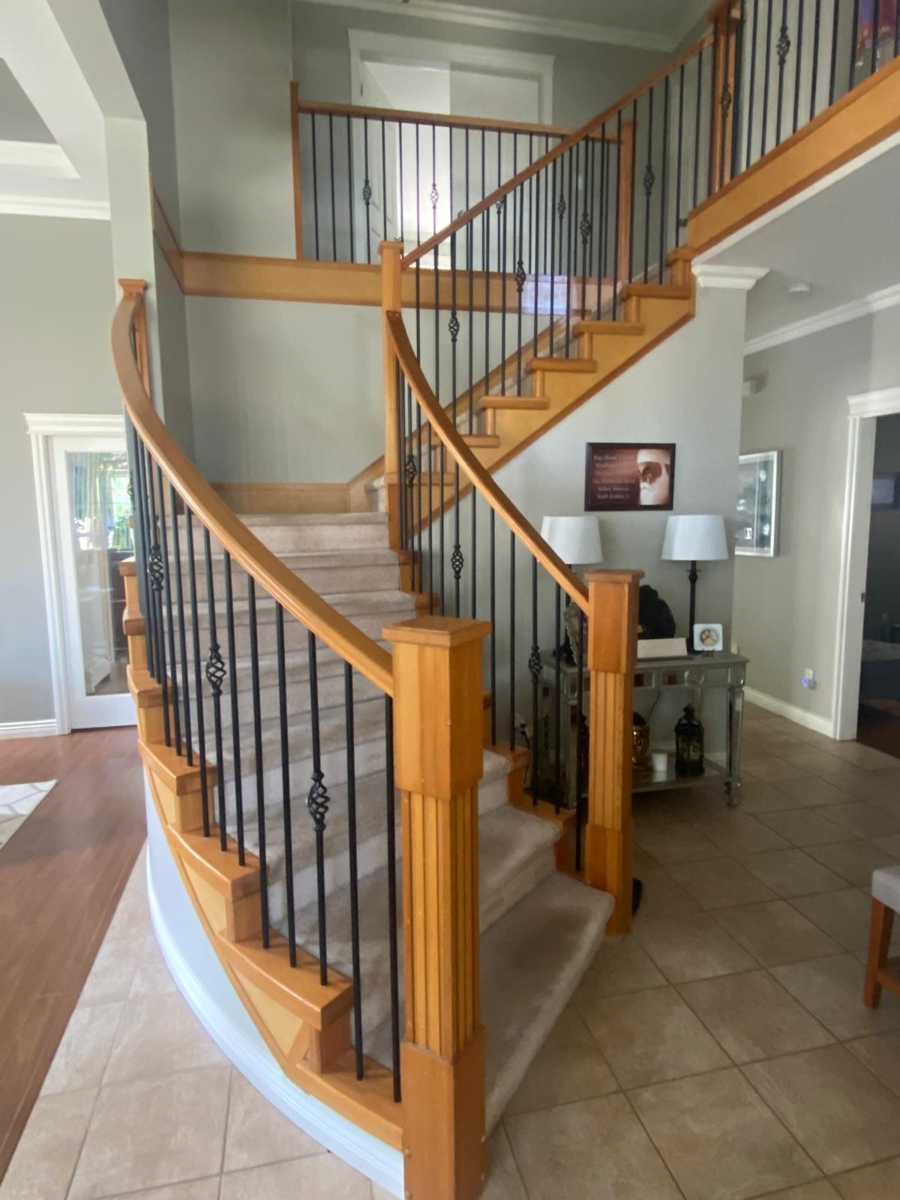 Kitchen Island Photo of 14866 67a Avenue, Surrey, BC