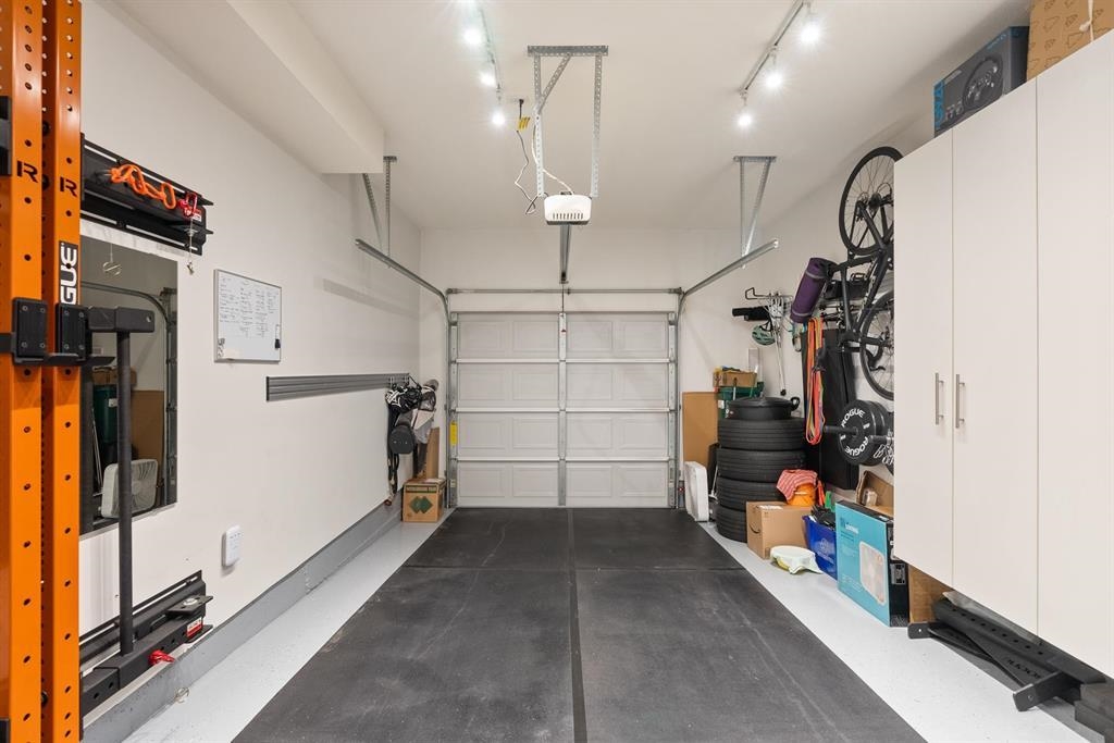 Hallway Photo of 63 9718 161a Street, Surrey, BC