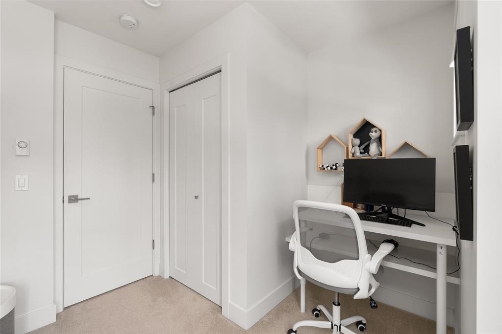 Powder Room Photo of 63 9718 161a Street, Surrey, BC