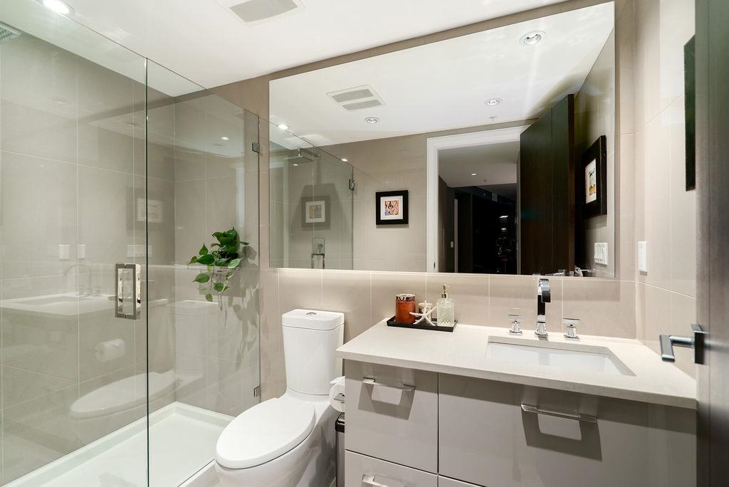 Backyard Photo of 305 210 Salter Street, New Westminster, BC