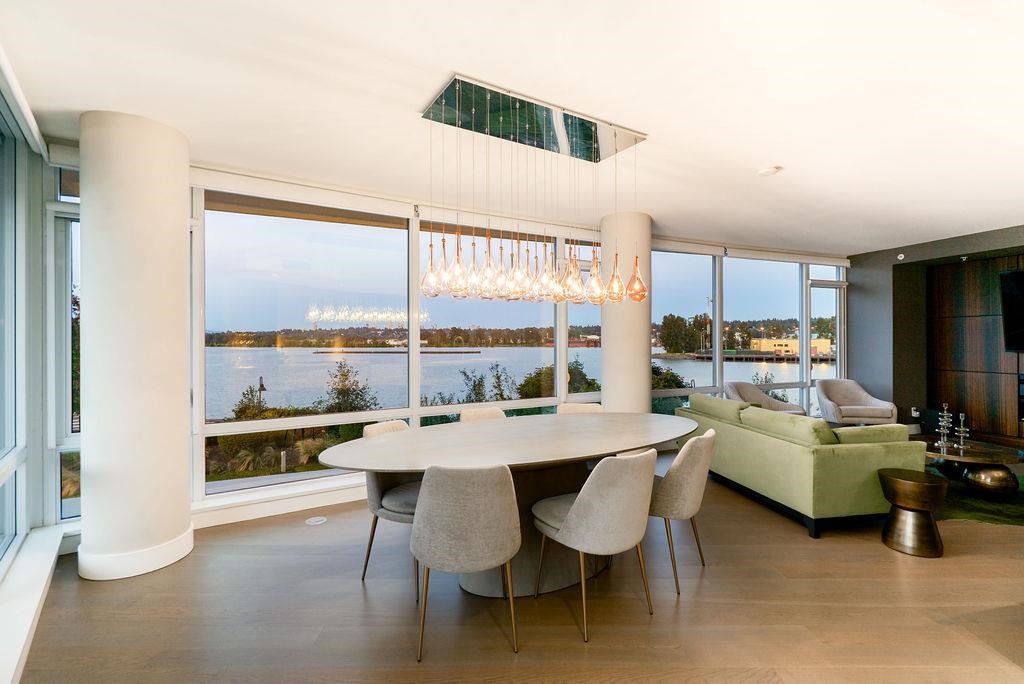 Breakfast Nook Photo of 305 210 Salter Street, New Westminster, BC