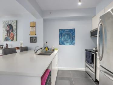 Breakfast Nook Photo of 1628 Cypress Street, Vancouver, BC