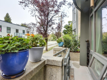 Laundry Room Photo of 1628 Cypress Street, Vancouver, BC
