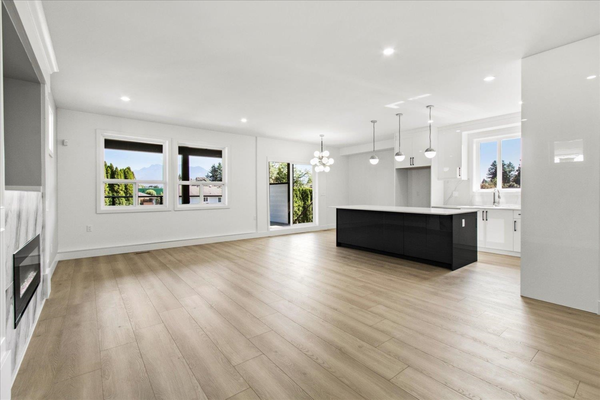 Family Room Photo of 46626 Portage Avenue, Chilliwack, BC