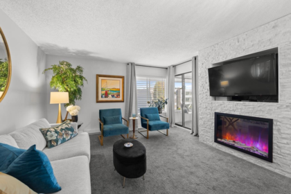 302 1355 Winter Street, White Rock, BC, White Rock — Apartment/Condo for sale