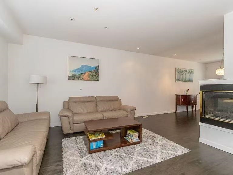 Primary Bedroom Photo of 1361 Inglewood Avenue, West Vancouver, BC